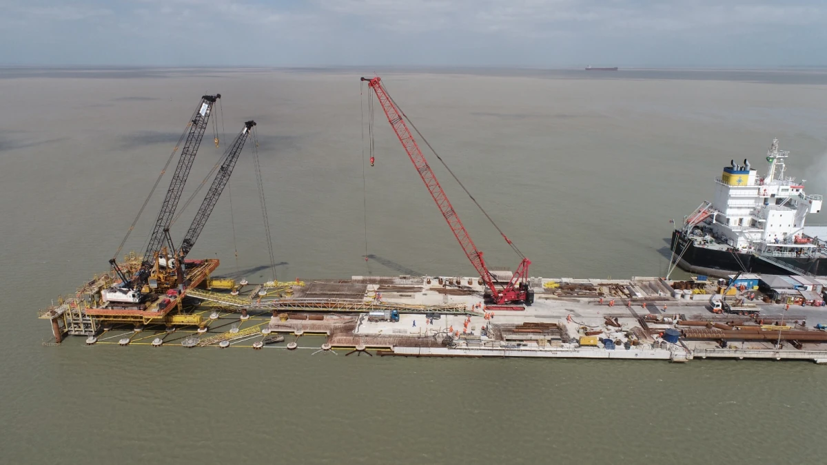 Technology Accelerates Construction of Berth 98