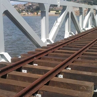 Montagem de ponte ferroviária - Obras Portuárias Belov